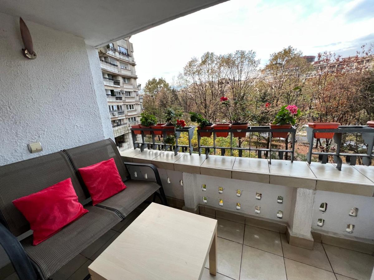 Color Apartments Unirii 14 Blv Bucarest Esterno foto