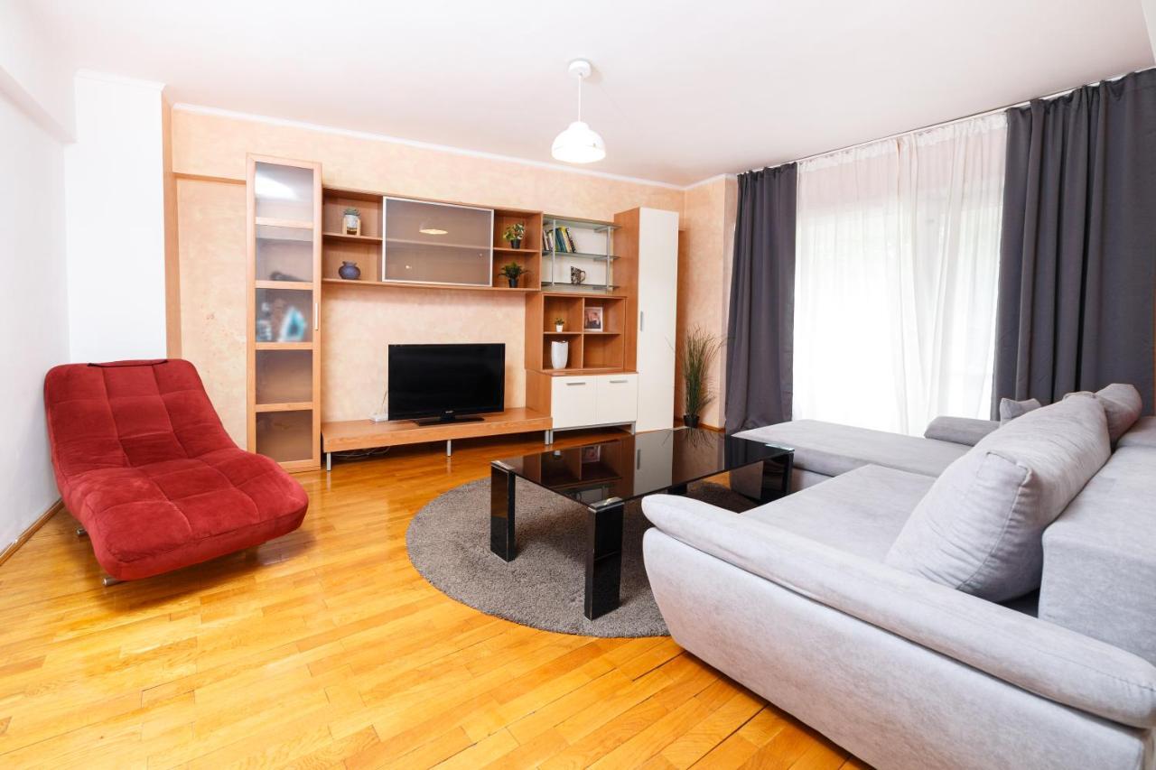 Color Apartments Unirii 14 Blv Bucarest Esterno foto