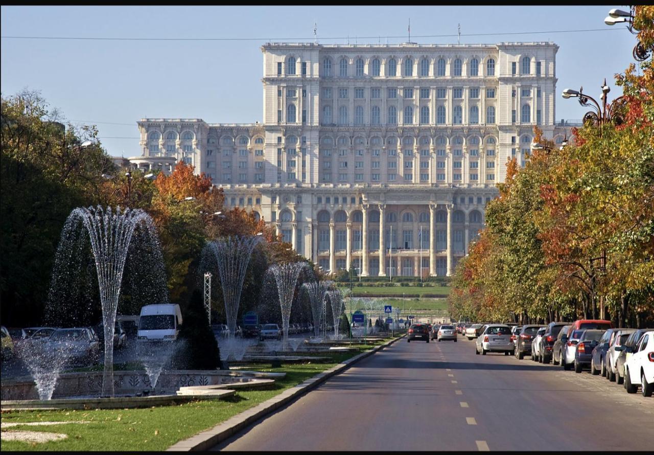 Color Apartments Unirii 14 Blv Bucarest Esterno foto