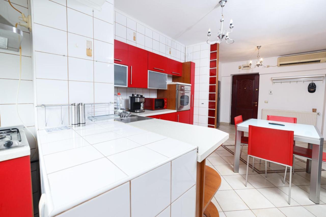 Color Apartments Unirii 14 Blv Bucarest Esterno foto